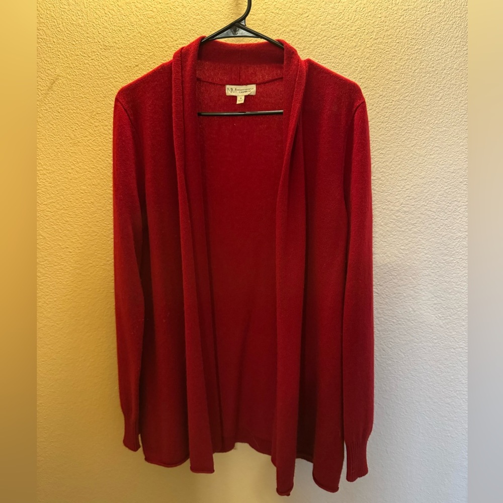 Neiman Marcus cashmere sweater, size L